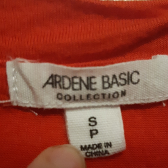 Red Ardene tee - Picture 2 of 2